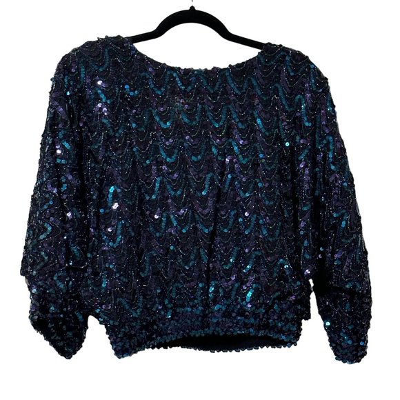 Three Flaggs Tops - VTG Three Flaggs made in USA women’s sz M blue purple sequin holiday cropped top